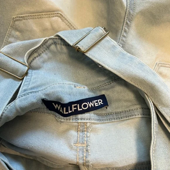 Wallflower Stretchy Denim Overalls - Picture 6 of 7